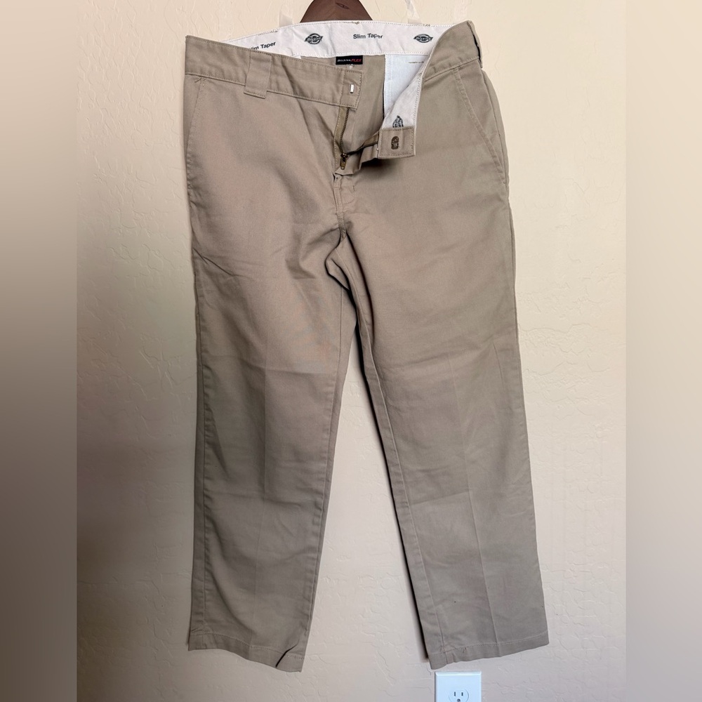 Dickies Men's Slim Taper Tan Chinos